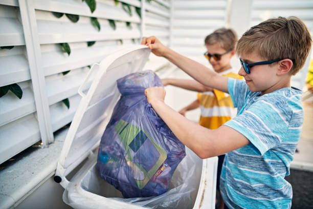 Best Basement Cleanout Services  in Umatilla, FL